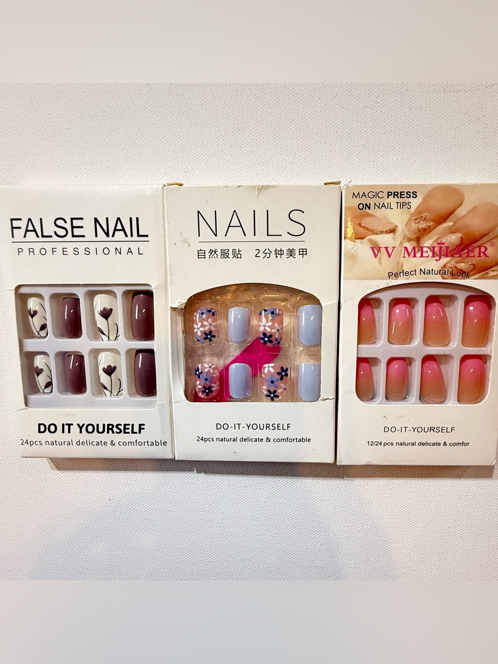 Bundle Assorted Colors Designs Press On Nails, 22 Different Boxes All New - Picture 4 of 8